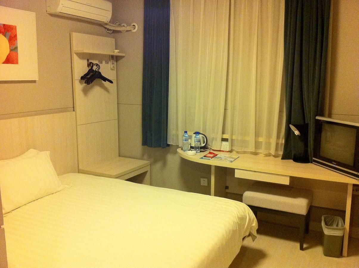 Jinjiang Inn - Wuhan Ziyang Road Экстерьер фото