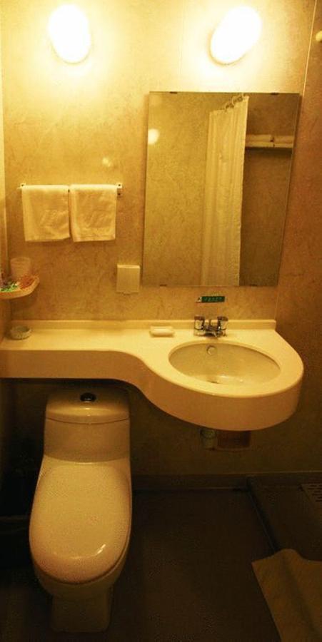 Jinjiang Inn - Wuhan Ziyang Road Экстерьер фото