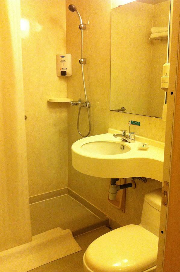Jinjiang Inn - Wuhan Ziyang Road Экстерьер фото